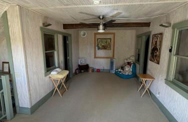 More Boathouse than Lakehouse - Foto 8