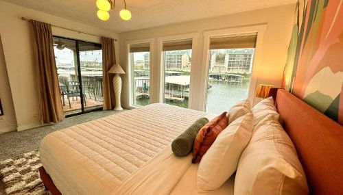 Daylight Cove Lakefront Condo, Pool, Hot Tub! - Foto 4