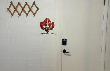 Stylish budget friendly retreat! - Foto 41