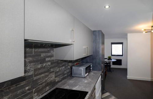 Studio Apartment - Perfect for Contractors and Short & Long Term Stays - Free WIFI - Free Parking - Extra Bed - Full Kitchen - Foto 15