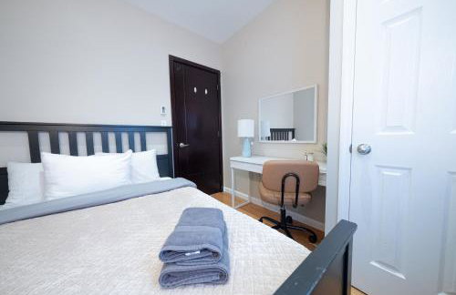 Comfy 2 bedroom apartment on Central Park West - Photo 17