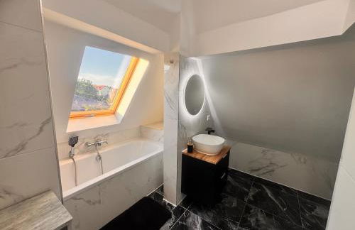 Großzügige 2-Etagen-Wohnung - Garten& Natur&See - Foto 7