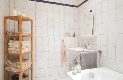 Große 3 Zimmer Wohnung mit Netflix in zentraler Lage - Foto 11