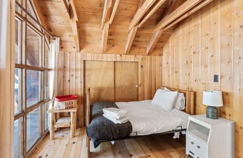 3BR Mountain Cabin-Near Beach & Slopes - Foto 4