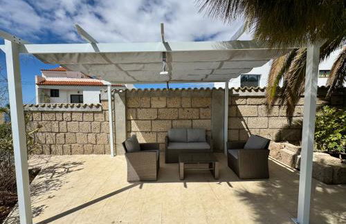 Villa Casa Lilo, en jardin grande,con una gran piscina, con pérgola y barbacoa - Foto 33