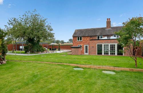 4BR luxury Cottage, Hot Tubs, Hoar Cross, Staffordshire - Foto 26