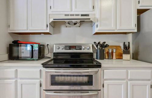 4 Beds ,King Bed, Tvs, Kids essentials, office, Grill, Crib, in Bond park ,PNC Arena - Foto 37