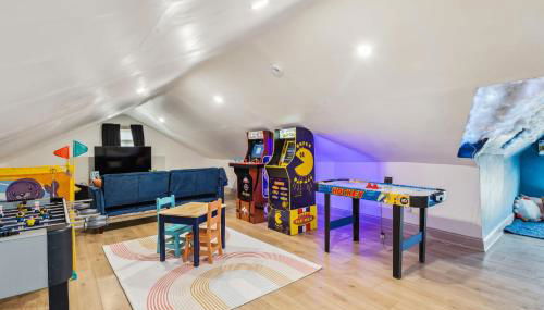 Meerkat Manor- 5 Min Drive to CLE Clinic - Foto 3