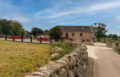 Wee Henry's Barn - Photo 43