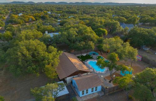 Jungle Haven Heated Pool Fun for 12 - Foto 14