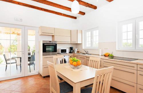 Vila Nira Radonić - Foto 15