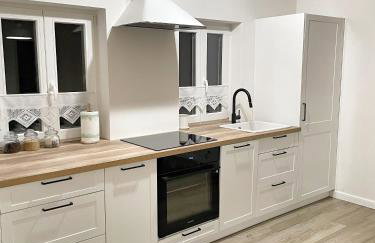 Czerwone Drzwi - Foto 20