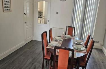 City Centre - Comfy 6 beds - Up to 30 percent off - Contractors delight - Foto 6