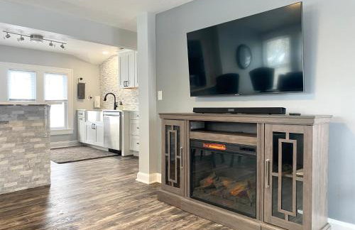 Rockford IL 2BD Upper Queen Bed, Patio & Fast WiFi - Foto 17