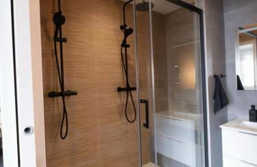 Ecrin des Alpes, Jacuzzi, Netflix, Ambiance chalet - Foto 10