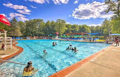 Pet-Friendly Home with Deck at Big Bass Lake! - Foto 3