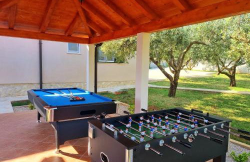 Villa Lorema-pet friendly on 5000 sqm garden,pool, jacuzzi, billiard&PS5 - Foto 14