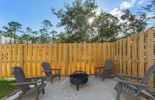 Mins to the Beach/King Beds/Arcade-Snowbird Deals! - Foto 3