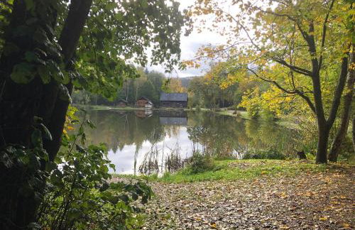 Rustikale Wanderhütte am Angelteich - Foto 1