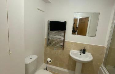 Modern 1-Bed Flat with Balcony - Foto 7