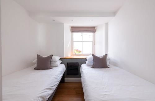 Georgian Apartment with Courtyard in Boscastle - Ideal for Couples and Families - Foto 10