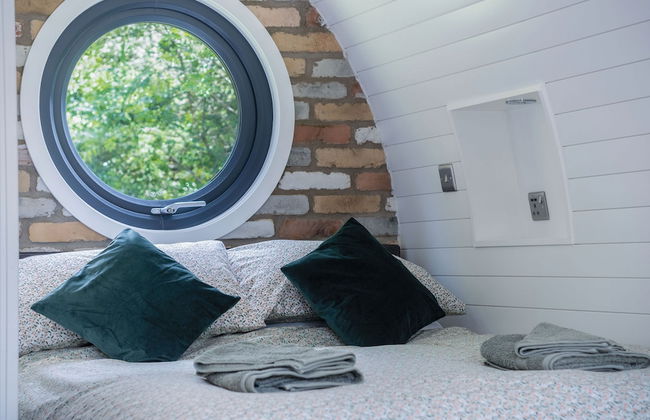 Woody's - 1 Bedroom Pod - Cold Inn - Photo 4