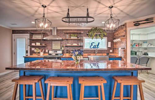 Charming Retreat on 20 Acres with Private Lake! - Foto 5