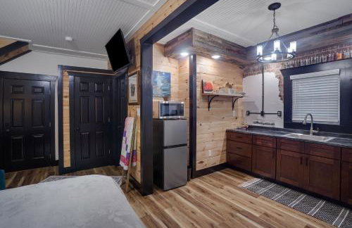 Rustic KY Retreat, Columbia House Unit B apts - Foto 13