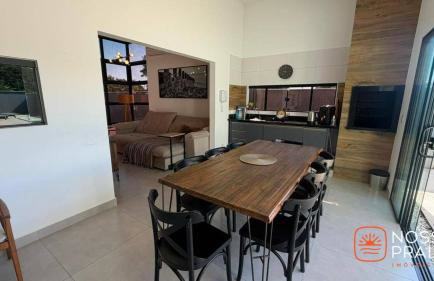 Casa ampla com piscina espaçosa para temporada em Itapoá SC - Photo 1