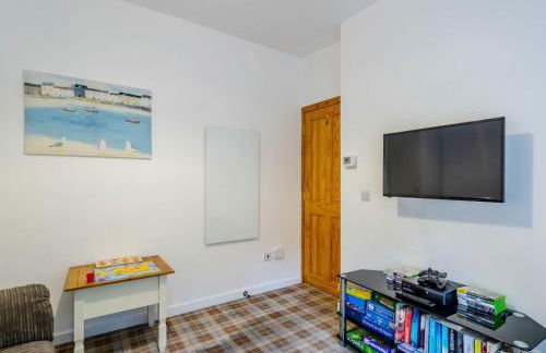 Cosy 3 bedroom home in centre of Brodick - Photo 14