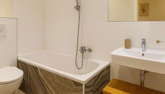 glorious cloud apartment - Photo 3