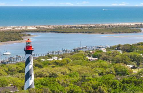 Lighthouse Loft l Marshfront l Walk to Downtown - Foto 51