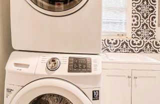 In-Shower Sauna, Fenced Yard w Deck & BBQ Near ATL - Foto 17