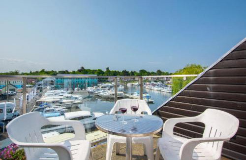 3 Bed in Wroxham oc-1496 - Photo 1