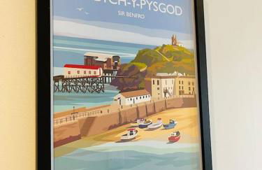 HOT TUB - Miners Cottage - edge of Brecon Beacons National Park - Heritage Town - Foto 35