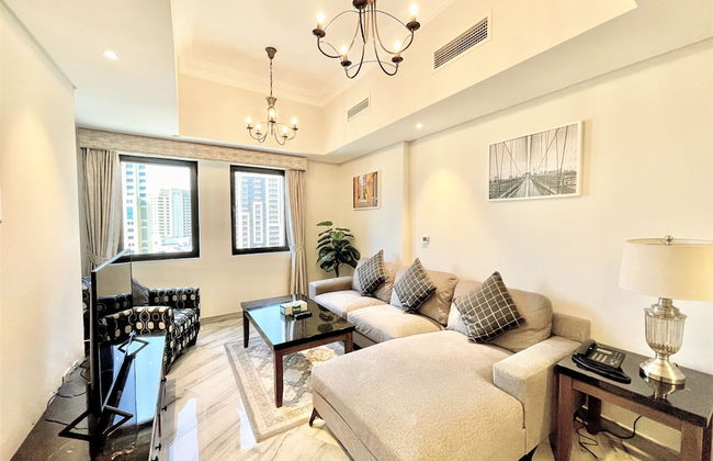 Spacious Marbella 2BR With Scenic Views - Photo 9