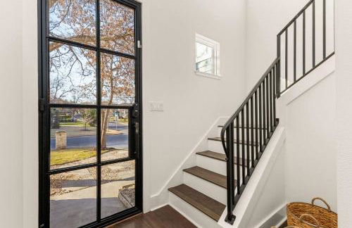 SoCo Cowgirl: Pool, Putt, Karaoke, Spa, 2mi to DT - Foto 49