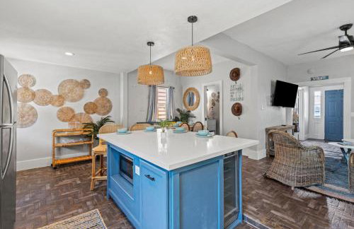 Coastal Escape, Steps to Beach, Fire Pit - Foto 4