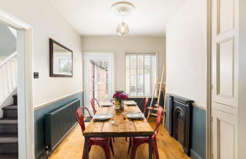 Stunning 2-bed Townhouse in Moreton-in-Marsh - Pass the Keys - Foto 27