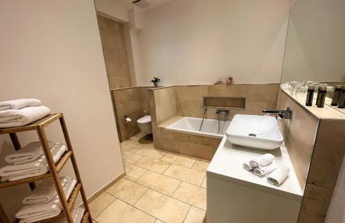 120qm Deluxe Apartment Suites Christina im Stil Design Hotel Vosteen Nähe der Kaiserburg - Foto 9