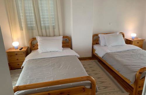 Madelulu House - Photo 22