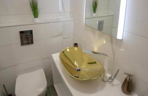 Villa Gabriel - Three Bedroom Villa with Outdoor Pool - Foto 17