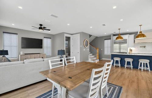 Storybook - Pet Friendly Home Near the Beach with Private Pool - Foto 5