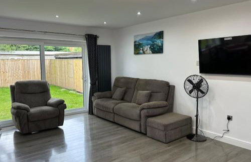 5-Bedroom Cottage in New Waltham, Grimsby - Photo 18