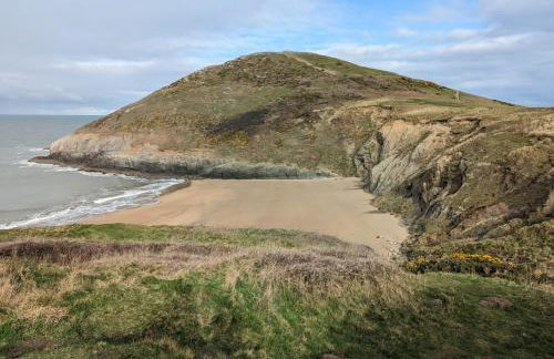 Robin Hill - Photo 29