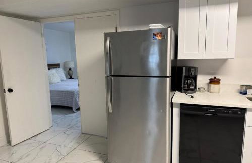 HUGE In-Law Apt Beach Oasis- Private entrance - Foto 28