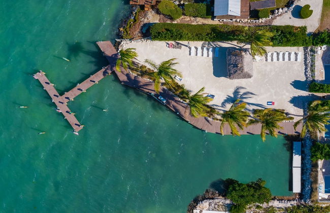 5 Beautiful 4 Bed 3 Bath Pool Home w Free Dock - Foto 42