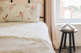 Charming Cotswolds Retreat in the Heart of Dursley - Foto 21