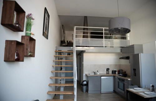 Le Passementier, T2 duplex grand volume parking souterrain wifi Netflix - Foto 3