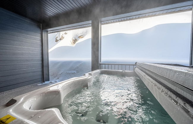 Grizzly Ridge Getaway Brand New, Hot Tub, Sleeps 11 - Photo 64